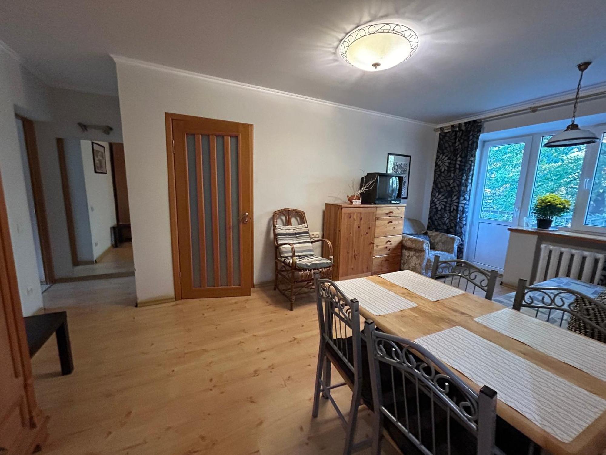 Three Bedroom Stepana Bandery Street Rivne Ngoại thất bức ảnh