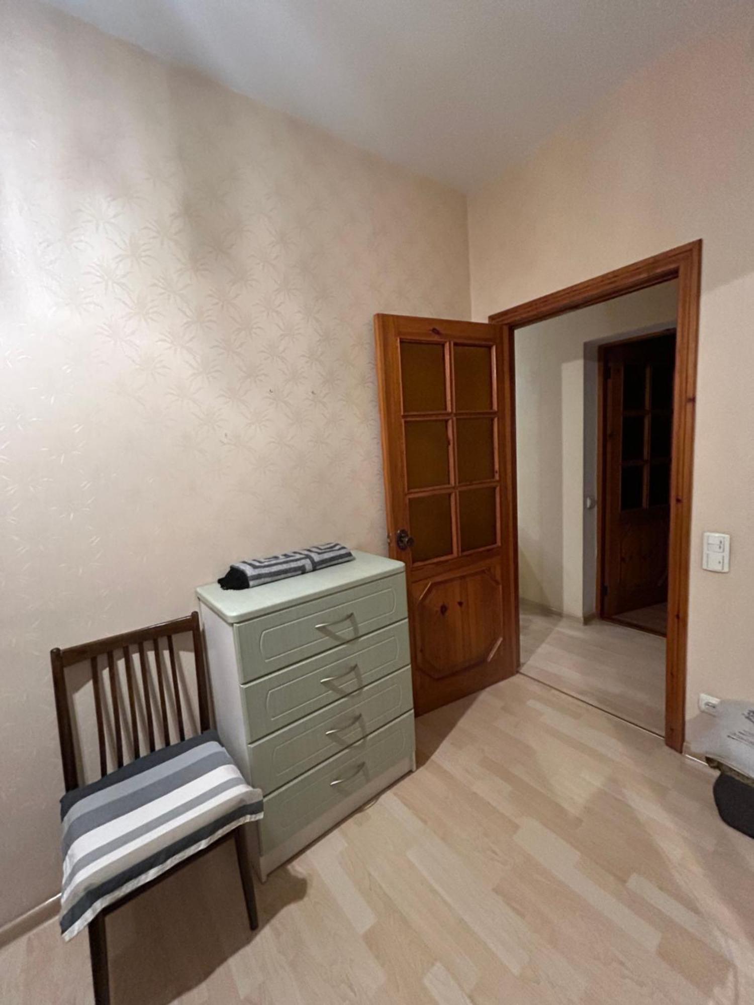 Three Bedroom Stepana Bandery Street Rivne Ngoại thất bức ảnh