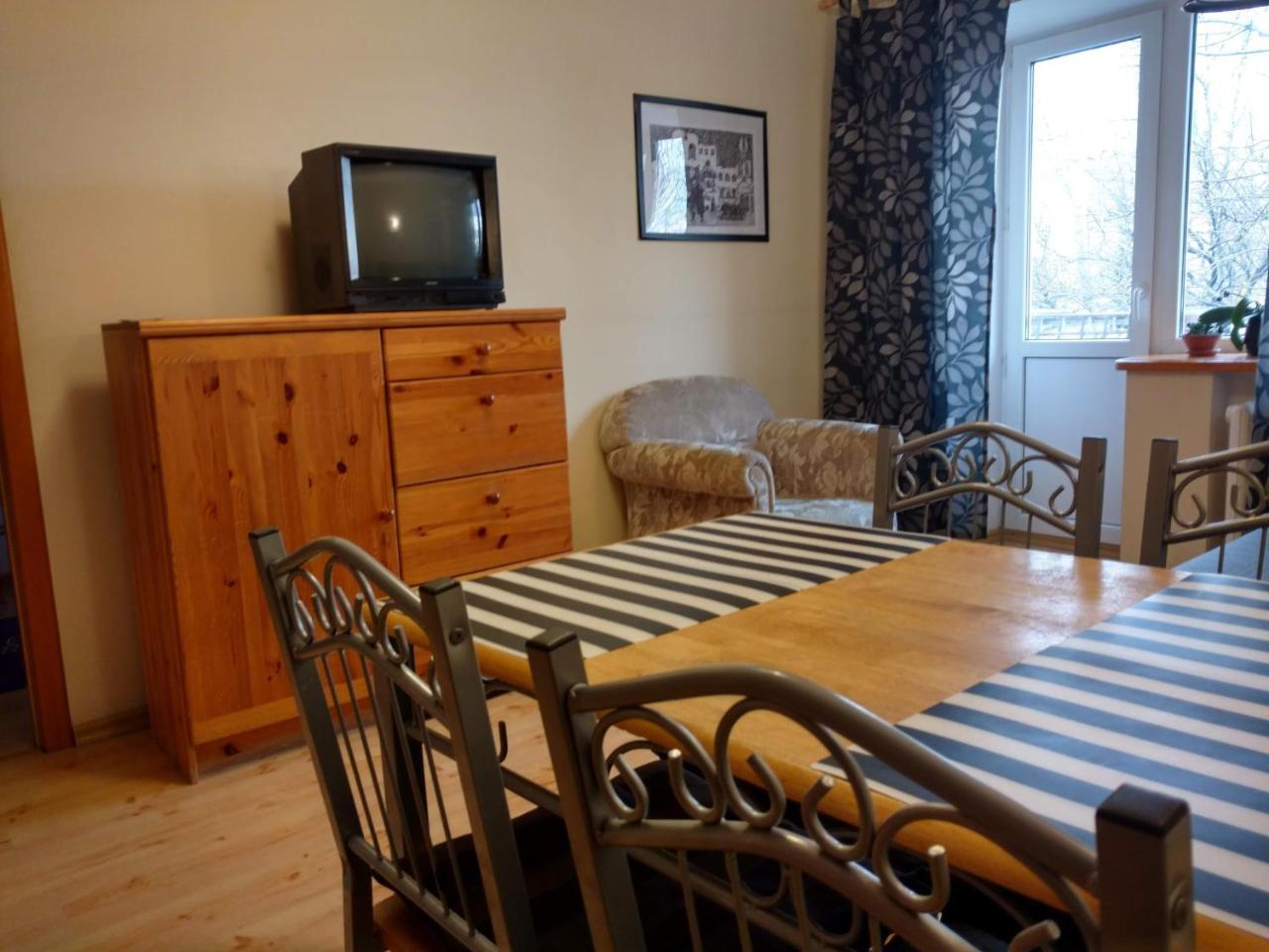 Three Bedroom Stepana Bandery Street Rivne Ngoại thất bức ảnh