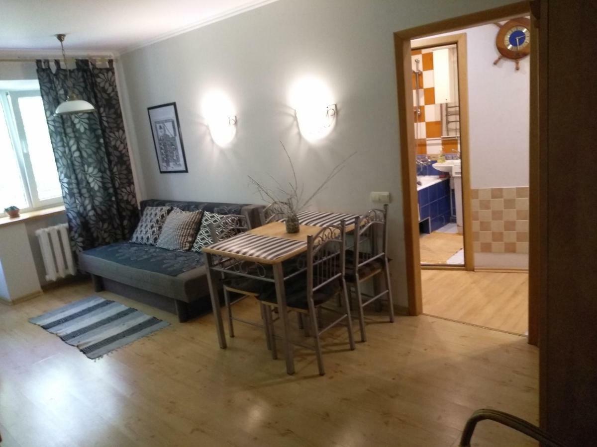 Three Bedroom Stepana Bandery Street Rivne Ngoại thất bức ảnh